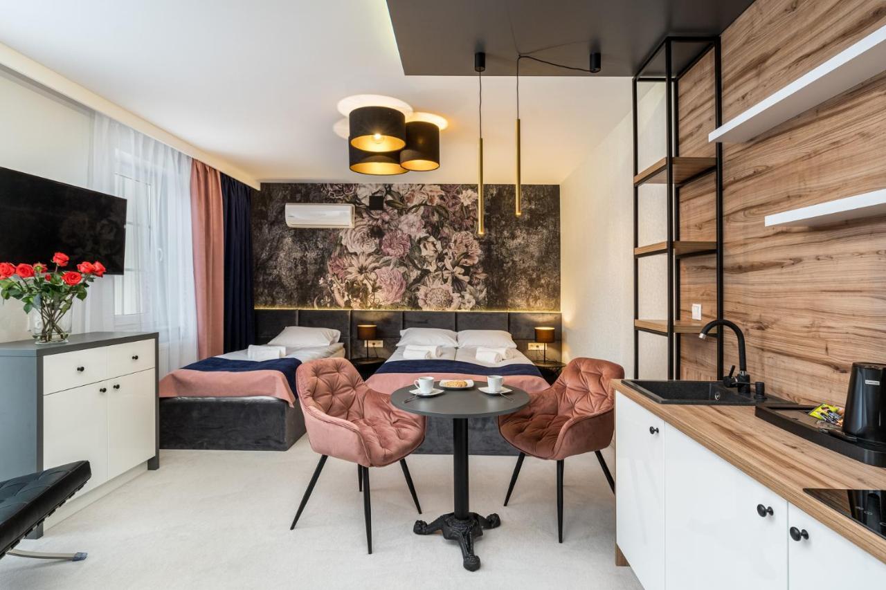 Zamkowe Apartamenty ซานดอเมียร์ช ภายนอก รูปภาพ