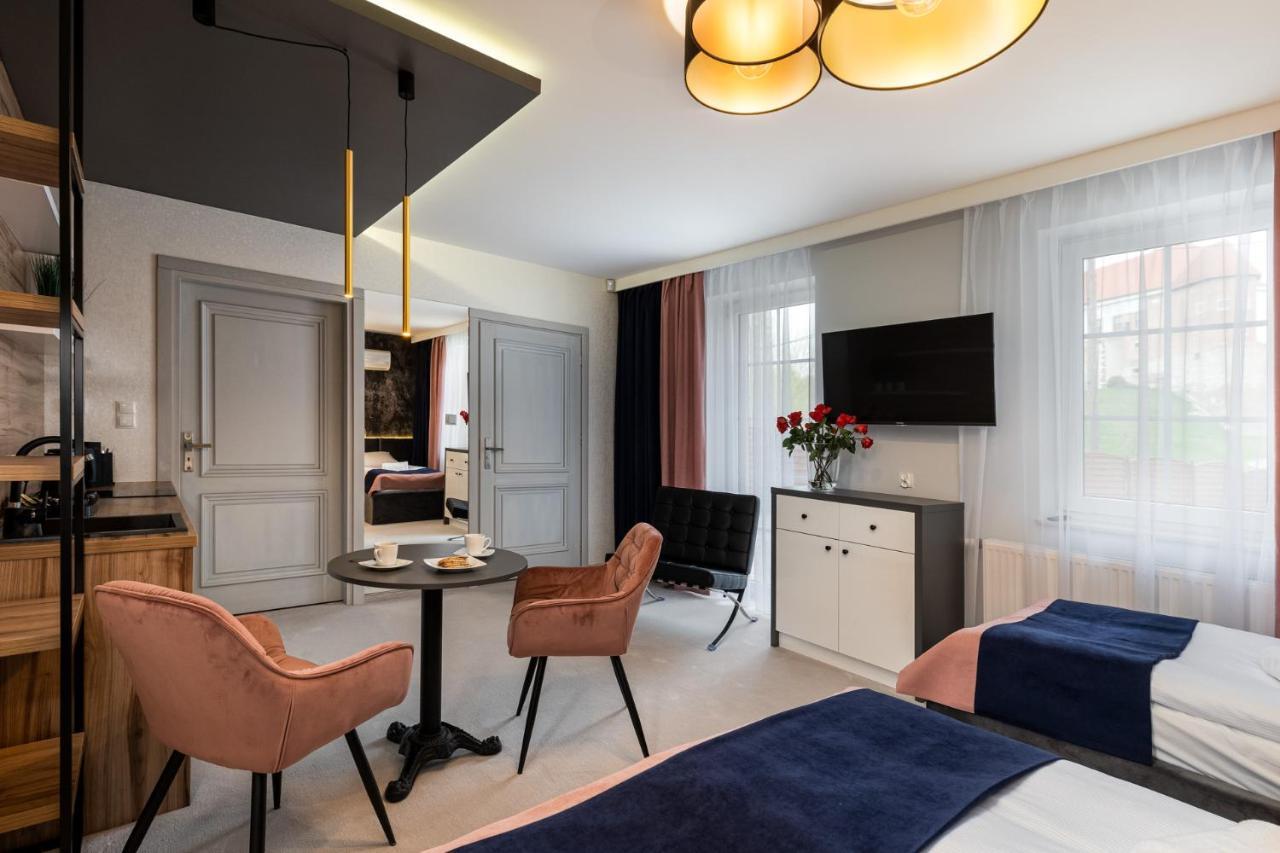Zamkowe Apartamenty ซานดอเมียร์ช ภายนอก รูปภาพ
